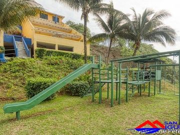 SE VENDE HERMOSO DEPARTAMENTO AMOBLADO 227 M2.  SAME – ATACAMES – ESMERALDAS – ECUADOR