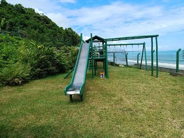 SE VENDE HERMOSO DEPARTAMENTO AMOBLADO 227 M2.  SAME – ATACAMES – ESMERALDAS – ECUADOR