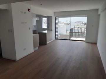 Venta Departamento duplex con terraza Chacarilla, Surco