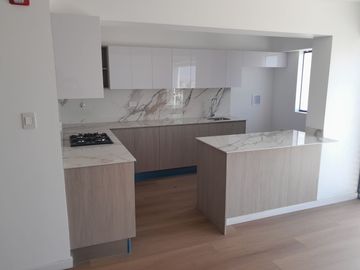 Venta Departamento duplex con terraza Chacarilla, Surco