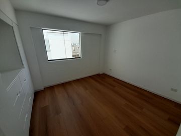 Venta Departamento duplex con terraza Chacarilla, Surco