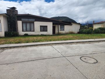 VENDO PROPIEDAD EN JUAN JOSE LATORRE N° 88 DE PUERTO CHACABUCO,  REGION DE AYSEN