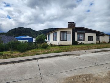 VENDO PROPIEDAD EN JUAN JOSE LATORRE N° 88 DE PUERTO CHACABUCO,  REGION DE AYSEN