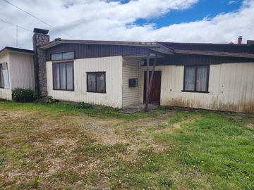 VENDO PROPIEDAD EN JUAN JOSE LATORRE N° 88 DE PUERTO CHACABUCO,  REGION DE AYSEN