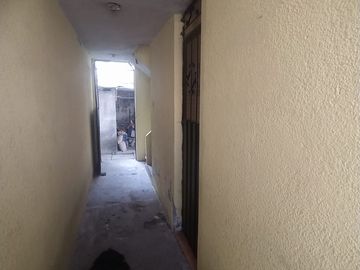SE VENDE CASA DE TRES PLANTAS 289,24 M2.  TURUBAMBA ALTO – QUITO - PICHINCHA
