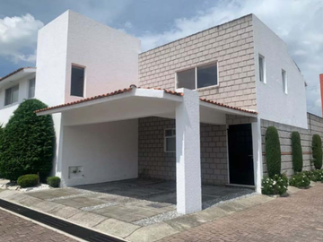 VENTA DE BONITA CASA EN METEPEC