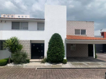 VENTA DE BONITA CASA EN METEPEC