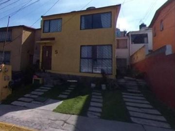 VENDO CASA EN COLONIA REAL DE ATIZAPAN, CALLE REAL DE LOS ROBLES, ALCALDIA ATIZAPAN DE ZARAGOZA