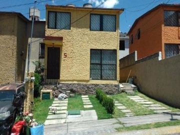 VENDO CASA EN COLONIA REAL DE ATIZAPAN, CALLE REAL DE LOS ROBLES, ALCALDIA ATIZAPAN DE ZARAGOZA