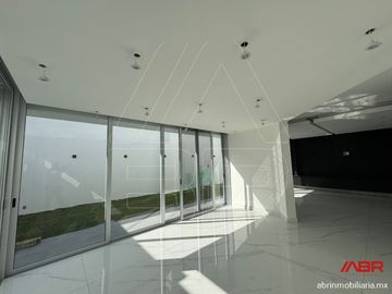 CASA NUEVA EN COTO ZONA ANDARES