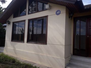 Se vende Hermosa casa en Bosques de Monte Mar de 1 piso.