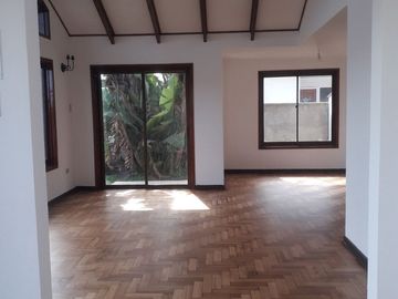 Se vende Hermosa casa en Bosques de Monte Mar de 1 piso.
