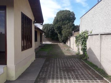 Se vende Hermosa casa en Bosques de Monte Mar de 1 piso.