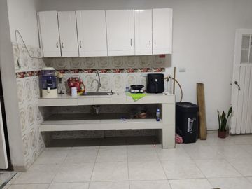 casa el jardin 2 plantas con terraza cuenta con 3 rentas