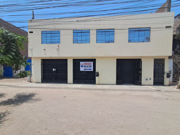 Casa Amplia Puente Piedra Ideal Para Negocio