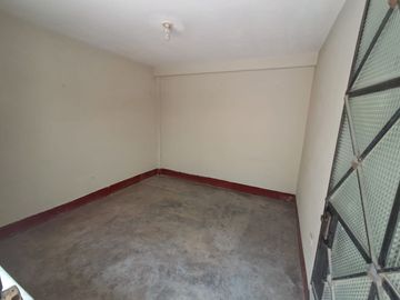 Casa Amplia Puente Piedra Ideal Para Negocio