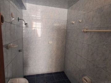 Casa Amplia Puente Piedra Ideal Para Negocio