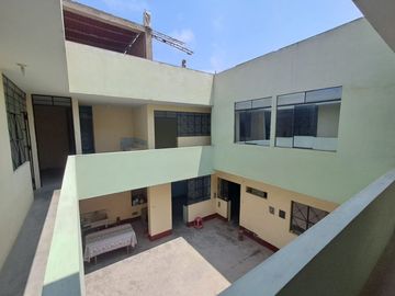 Casa Amplia Puente Piedra Ideal Para Negocio