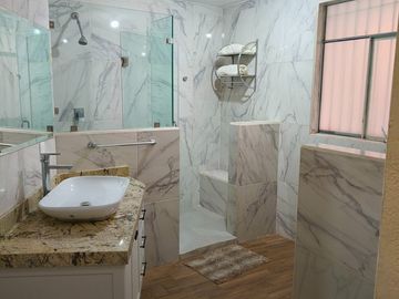 Casa Sola amueblada,  en RENTA a 200 mts del Centro de Tepotzotlán