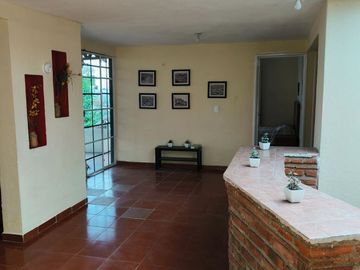 Casa Sola amueblada,  en RENTA a 200 mts del Centro de Tepotzotlán