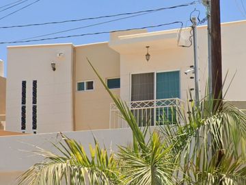 CASA EN LA PAZ BAJA CALIFORNIA SUR SUPER ATRACTIVA