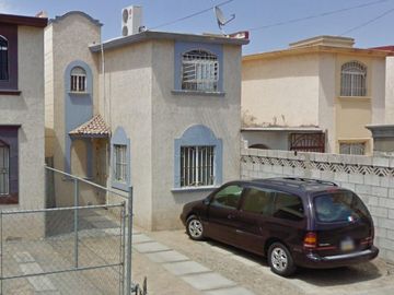 CASA EN EL CAMPANARIO MEXICALI MUY BIEN UBICADA