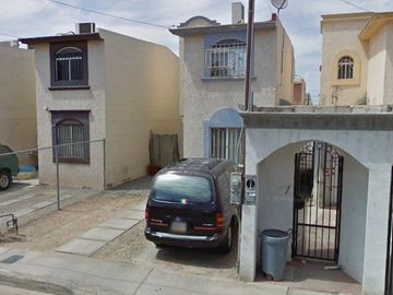 CASA EN EL CAMPANARIO MEXICALI MUY BIEN UBICADA