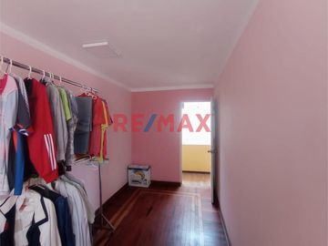 Oportunidad Venta De Hermosa Casa En Buenos Aires - Trujillo At. 144.99 M2