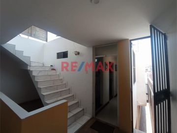 Oportunidad Venta De Hermosa Casa En Buenos Aires - Trujillo At. 144.99 M2