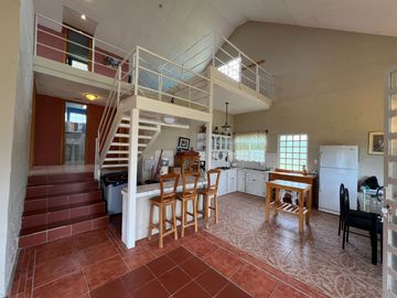 CASA VACACIONAL CON 6239 M2 TERRENO EN YUNGUILLA