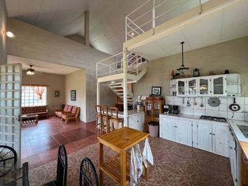 CASA VACACIONAL CON 6239 M2 TERRENO EN YUNGUILLA