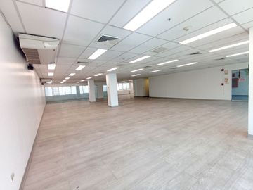 Alquiler De Edificio Completo Para Oficinas En Surco Cerca A La Embajada De Estados Unidos