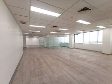 Alquiler De Edificio Completo Para Oficinas En Surco Cerca A La Embajada De Estados Unidos