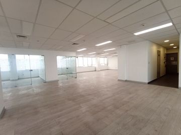Alquiler De Edificio Completo Para Oficinas En Surco Cerca A La Embajada De Estados Unidos