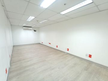 Alquiler De Edificio Completo Para Oficinas En Surco Cerca A La Embajada De Estados Unidos