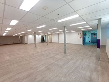 Alquiler De Edificio Completo Para Oficinas En Surco Cerca A La Embajada De Estados Unidos
