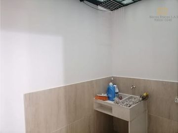 CASA EN VENTA FUSAGASUGÁ DE 4 PISOS BARRIO LA PAMPA