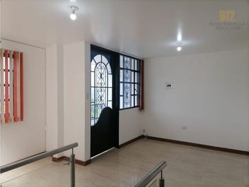 CASA EN VENTA FUSAGASUGÁ DE 4 PISOS BARRIO LA PAMPA