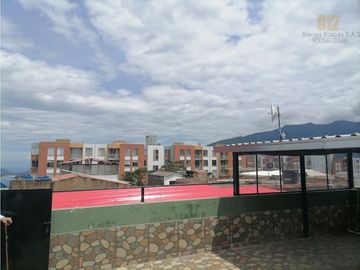 CASA EN VENTA FUSAGASUGÁ DE 4 PISOS BARRIO LA PAMPA