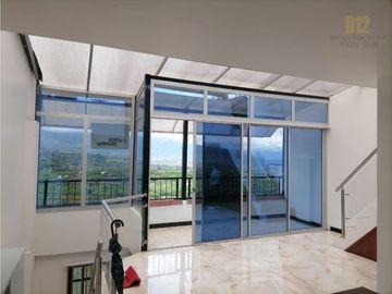 CASA EN VENTA FUSAGASUGÁ DE 4 PISOS BARRIO LA PAMPA