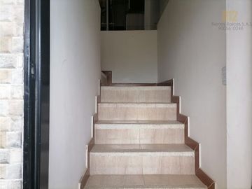 CASA EN VENTA FUSAGASUGÁ DE 4 PISOS BARRIO LA PAMPA