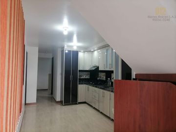 CASA EN VENTA FUSAGASUGÁ DE 4 PISOS BARRIO LA PAMPA