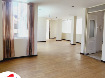 EN VENTA AMPLIO DEPARTAMENTO DE ESTRENO MAS AIRES CON PROYECCION PARA DUPLEX O TRIPLEX EN PIEDRA SANTA