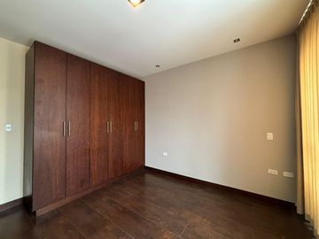 Departamento en venta en Av. Cuxibamba, Loja