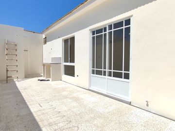 Salinas - Sector del Country Club, casa por estrenar de 3 dormitorios y terreno de 250 m2 (2690,98 sq ft)