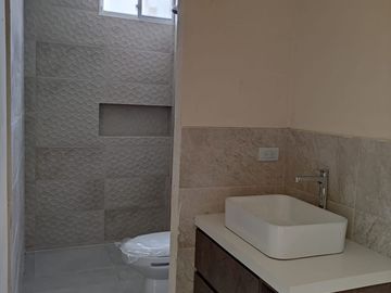 Salinas - Sector del Country Club, casa por estrenar de 3 dormitorios y terreno de 250 m2 (2690,98 sq ft)