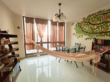 For Sale Luxurious House with 6 Rooms or bedrooms in Portoviejo Ecuador