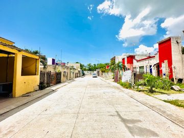 CASA EN VENTA EN EL FRACCIONAMIENTO PUERTO MAYA