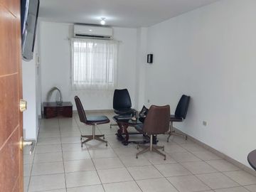 House for Sale, in Urb. 3 Bedrooms, Portoviejo, Ecuador