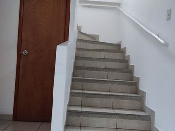 House for Sale, in Urb. 3 Bedrooms, Portoviejo, Ecuador